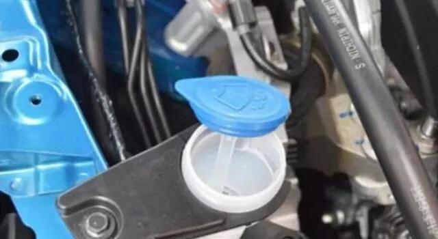 <b>汽车水箱冻住的怎么办,老司机给您支个招</b>