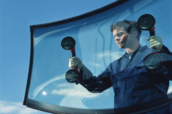 汽车挡风玻璃拆装常见问题