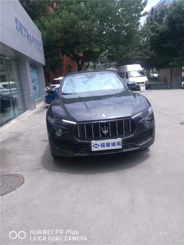 玛莎拉蒂前挡风玻璃更换镀银