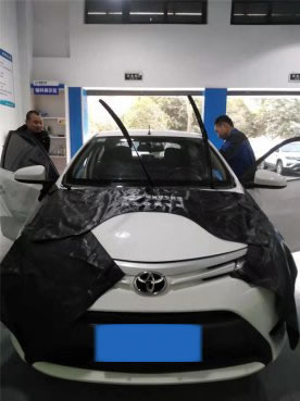 <b>丰田威驰前挡风玻璃更换-福耀双流店</b>