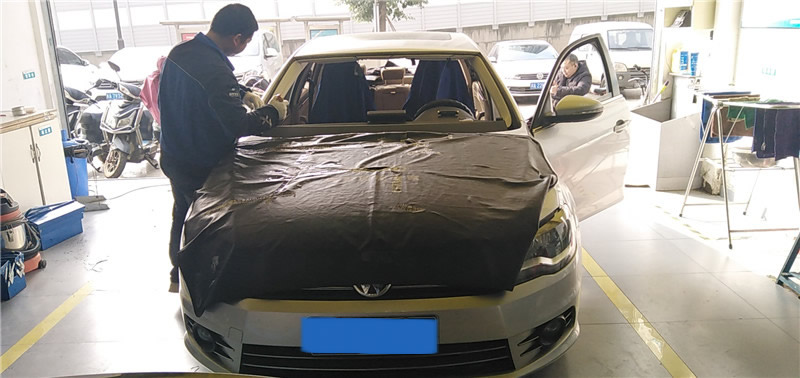 成都福耀玻璃高攀店-宝来更换前挡玻璃