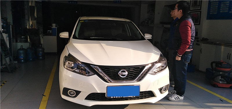 轩逸前挡风玻璃更换