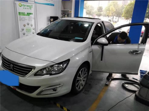 <b>标志408前窗门玻璃更换-福耀玻璃双流直营店</b>