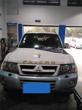 <b>三菱前挡风玻璃修复-福耀双流直营店</b>