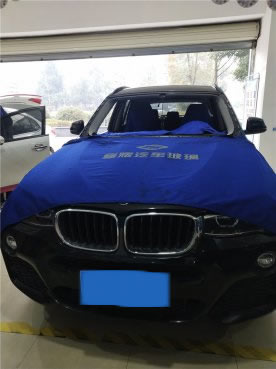 <b>宝马X3前档风玻璃更换</b>