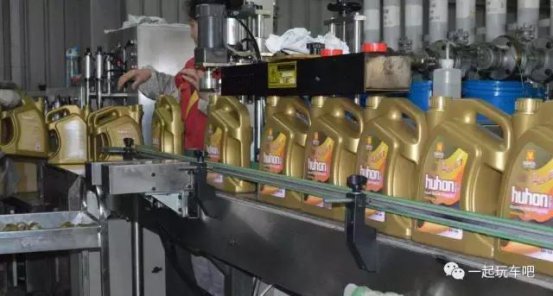 为什么有的机油2000公里就得换？这3种“新”机油要提防！