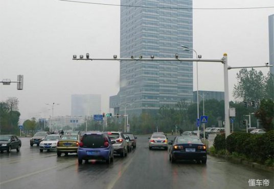 不同路段刹车技巧！能都做到的，承认你是高手！