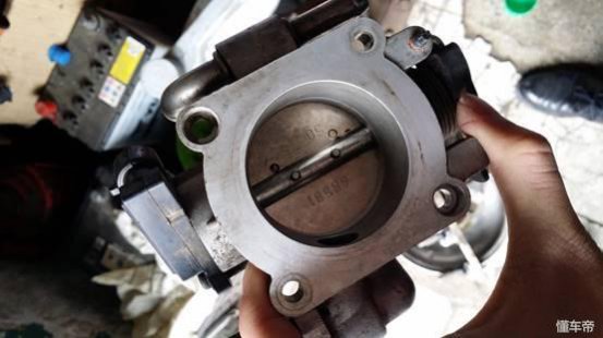 在外清洗节气门会导致油耗增加吗？