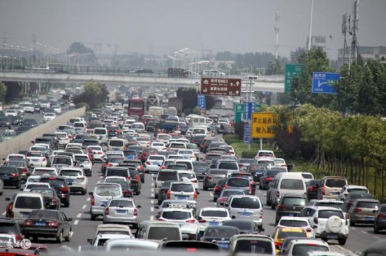 年前开车走高速回家，需要注意以下几点，回家路上的安全更有保障