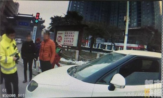 假证假牌	咸阳交警查获“假司机”