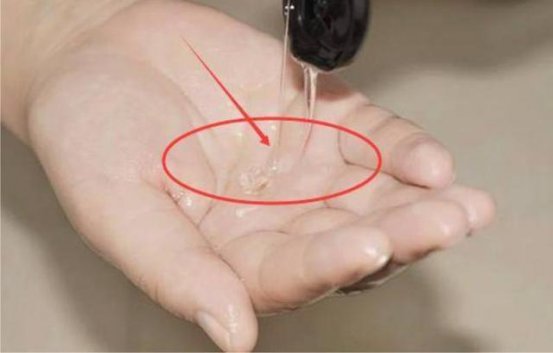 老师傅教你一招，让你的爱车洗一次半个月都光亮如新，方便超实用