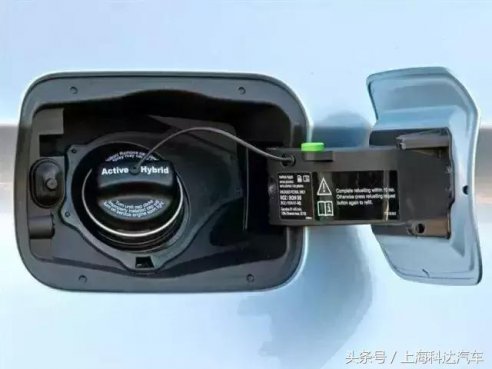 经常加油却很少细心看过这点，毁车不自知，你也是心大