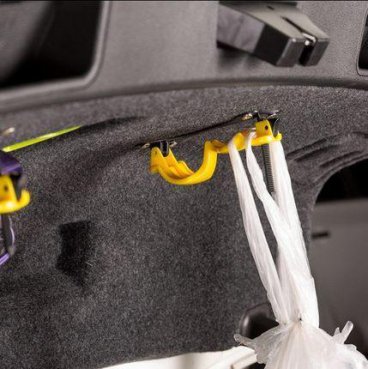 后备箱放垫子跟不上时代！聪明男人巧装它，不起眼却超实用