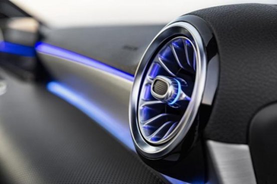 冬天开车，关掉这个按钮，百公里可以省下一升油