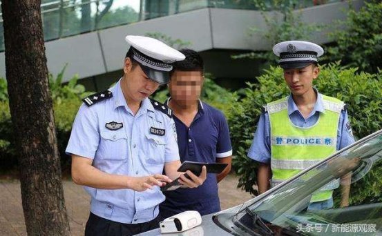 明天起这6条新规也被发现直接扣12分罚款5000！你都知道了吗？