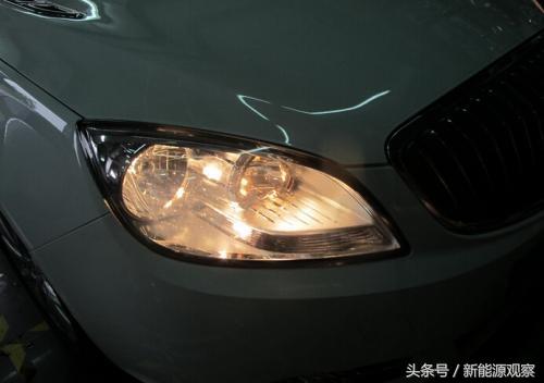 三种大灯大比拼，亮度差的卤素灯靠这个获胜！