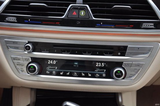 告诉车友们冬天汽车开暖风到底用不用按A/C键，油耗会不会增加