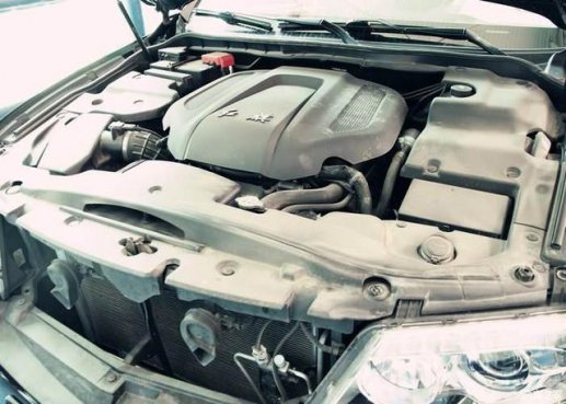 汽车发动机超多灰尘怎么办？老司机一招轻松搞定了！