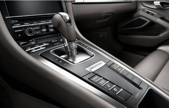 自动挡汽车你真的会开吗？看完这五点再说话！