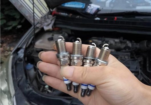 2万公里就要换火花塞？手机就能看出它的性能，没问题就不用换