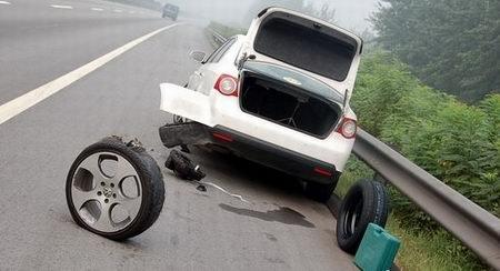 洗车也有讲究，洗不好会让汽车爆胎的几率大增