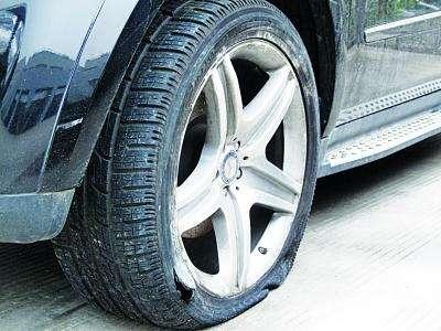 扎心了老铁！你这样对待轮胎是不对的！