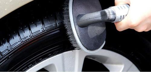 洗车的这个小习惯，能让车子爆胎的几率增加5倍！
