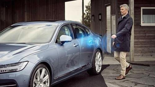 <b>汽车钥匙突然没电？学会这4招，一分钟就能轻松搞定！</b>