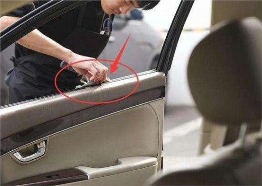 司机们，不舍得花9.9买瓶洗洁精，你开一年车会损失几万元