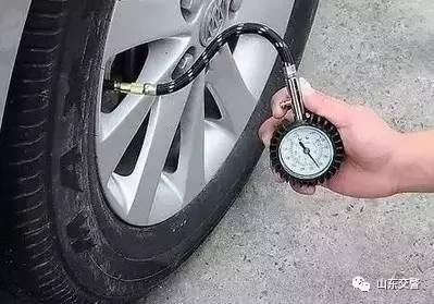 只需1分钟简单4步，教你自己查汽车是否跑偏！99%的人不会！