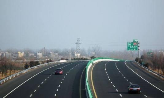 新手第一次上高速要注意这些事儿！