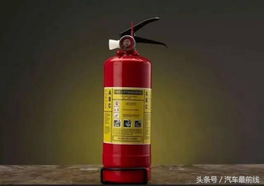 汽车买来后必备的13件车品清单！