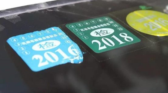 年磨练车前应该注意的五件事，自己改灯的司机要小心了！