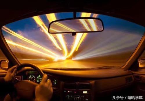 后视镜到底该看什么？考驾照时教练可不是这么说的啊！