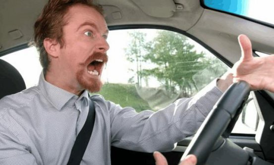 很多人拿了驾照好久没开过车，那么他们还会开车吗