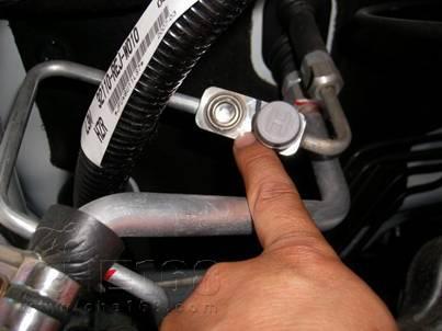 夏天汽车空调效果不好，如何不花一分钱自己动手解决！