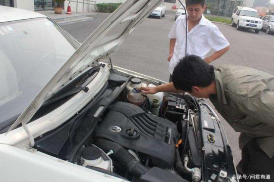 <b>“油箱报警器已提示不足”，99%的人都不知道还能开多少公里！</b>