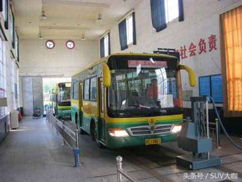 为什么7座车不能享受6年免检的福利？