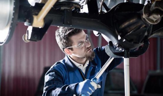 身边做汽修的朋友们，大多买了这些车