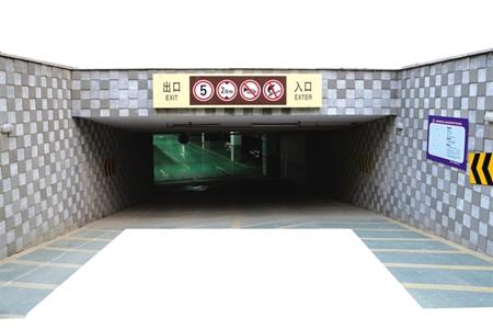 <b>小区停车位有必要买吗？这里告诉你答案！</b>