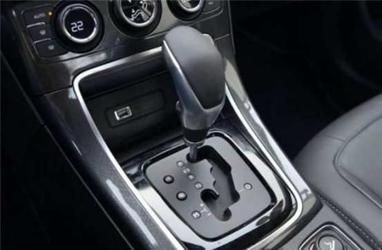 <b>开自动挡也需要技术，这4点要求、4点注意让我们真正人车合一</b>