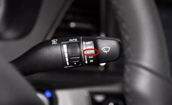 确定你会用雨刷器？据说很多人都用错了！