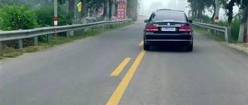 黄色实线和白色实线有什么区别？别等扣分了才知道