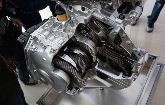 双离合变速箱顿挫？那是因为你不懂他的原理！