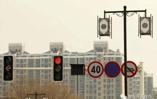 不是所有绿灯情况下都能通行，这些交规冷知识你都知道吗