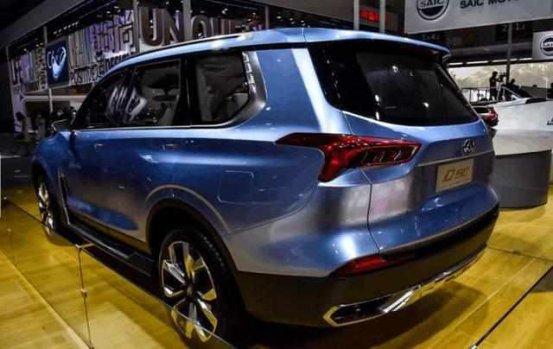 13万起，长5米，非承载式车身，分时四驱，比揽胜霸气