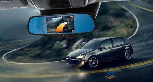 如何正确的装置行车记录仪