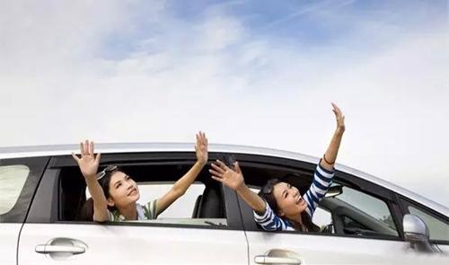 汽车开窗也有技巧，正确开窗省油又凉快，立即分享