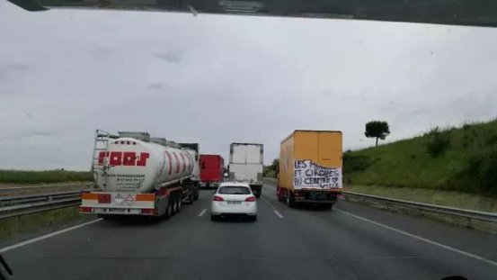 这10条安全驾驶的黄金法则，看完都说太重要了！