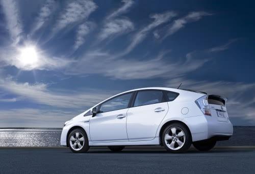 <b>不好的是白色的车，该选择的却还是白色的车</b>